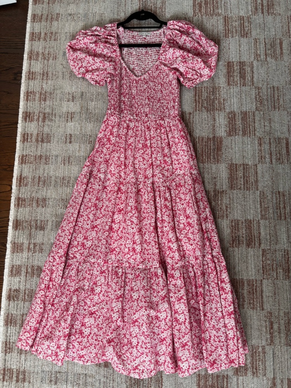 Moon River Pink Floral Midi Dress with Puff Sleeves